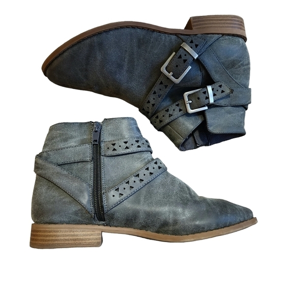 3/$15 Rocket Dog Zip Booties Grey - 4 - Picture 2 of 9